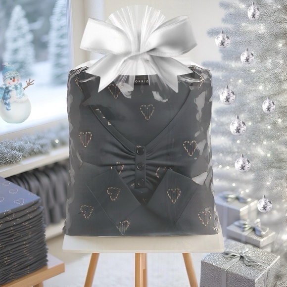 TORRID Candy Canes Thermal V-Neck Long Sleeve Cinched‎ Henley NWT Size 2X - Picture 9 of 13